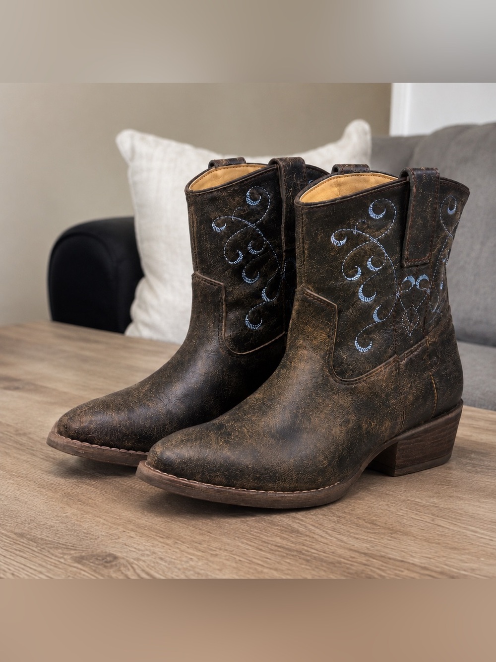 Sterling River Brown Embroidered Ankle Boots Size 7 Western Boho